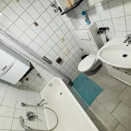 Apartment Einfaches Mit 2 Schlafzimmern - Innenstadt