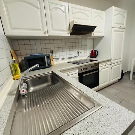Einfaches Mit 2 Schlafzimmern - Innenstadt